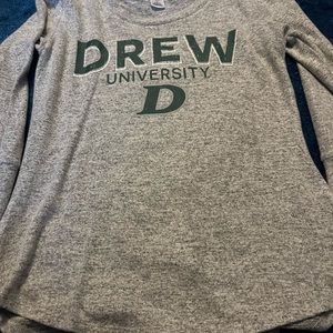 Juniors Drew University Long sleeve shirt. Super soft and comfortable